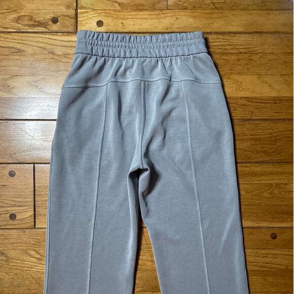 Lululemon Softstreme High-Rise Pant *Regular - Picture 10 of 16